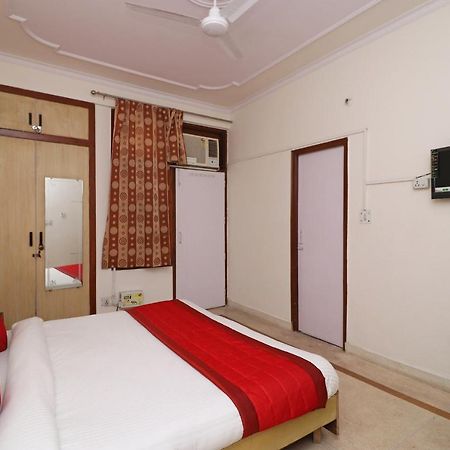 Oyo 11452金色城堡小屋 Indirapuram 外观 照片