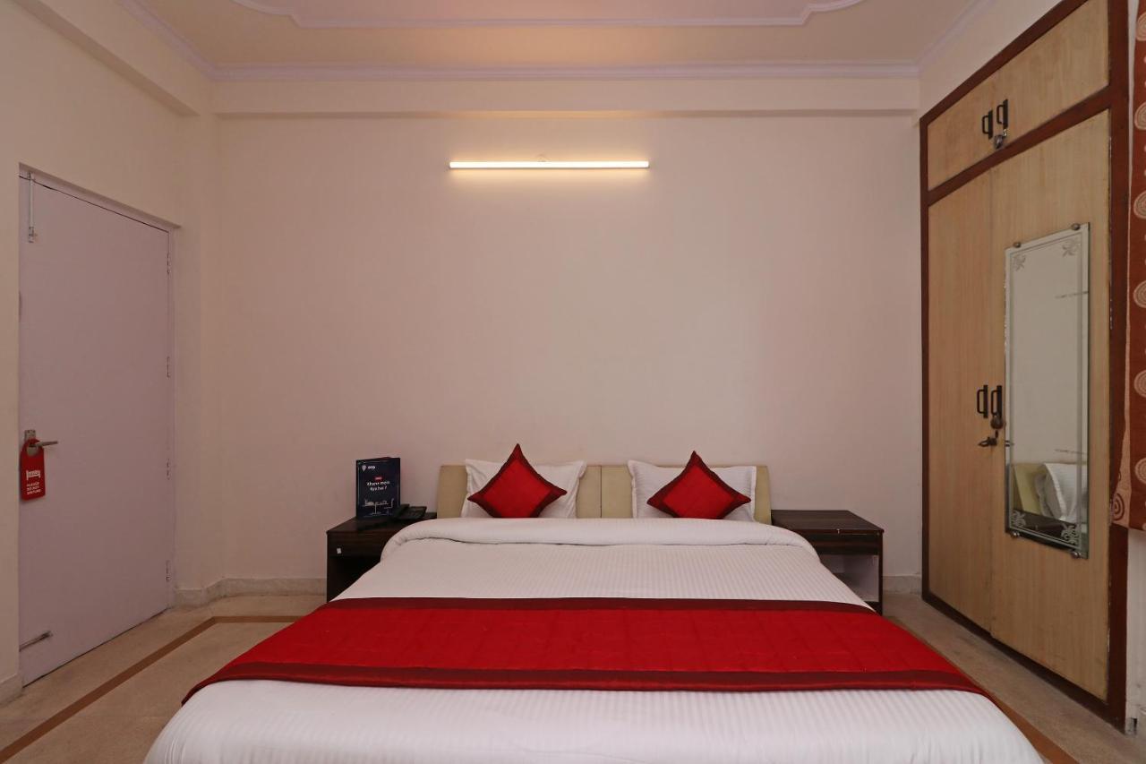 Oyo 11452金色城堡小屋 Indirapuram 外观 照片