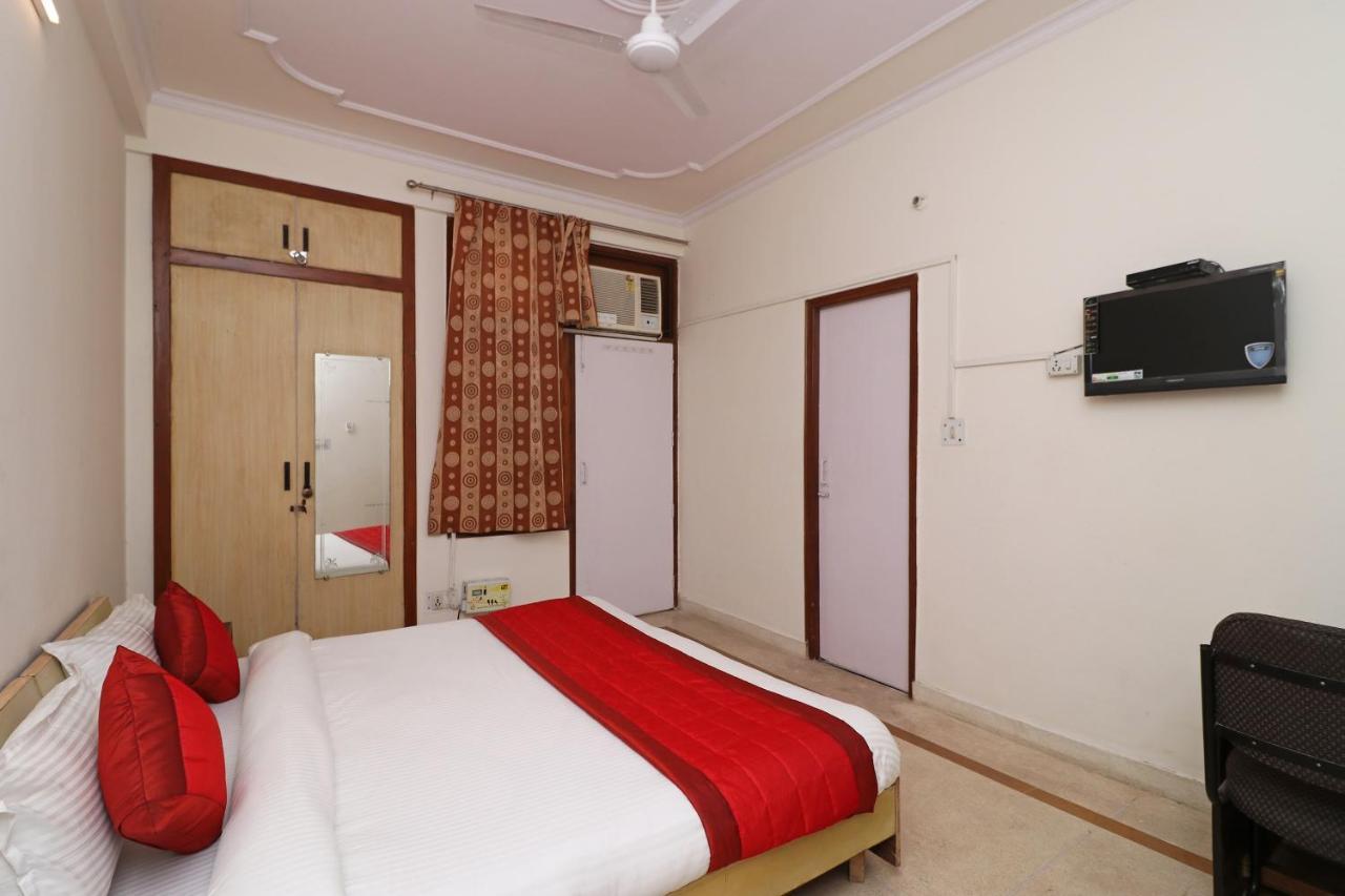 Oyo 11452金色城堡小屋 Indirapuram 外观 照片