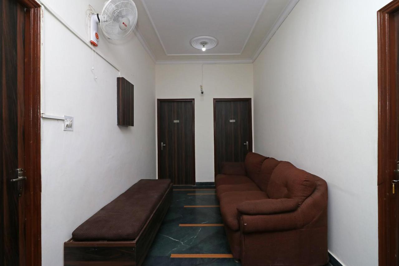 Oyo 11452金色城堡小屋 Indirapuram 外观 照片