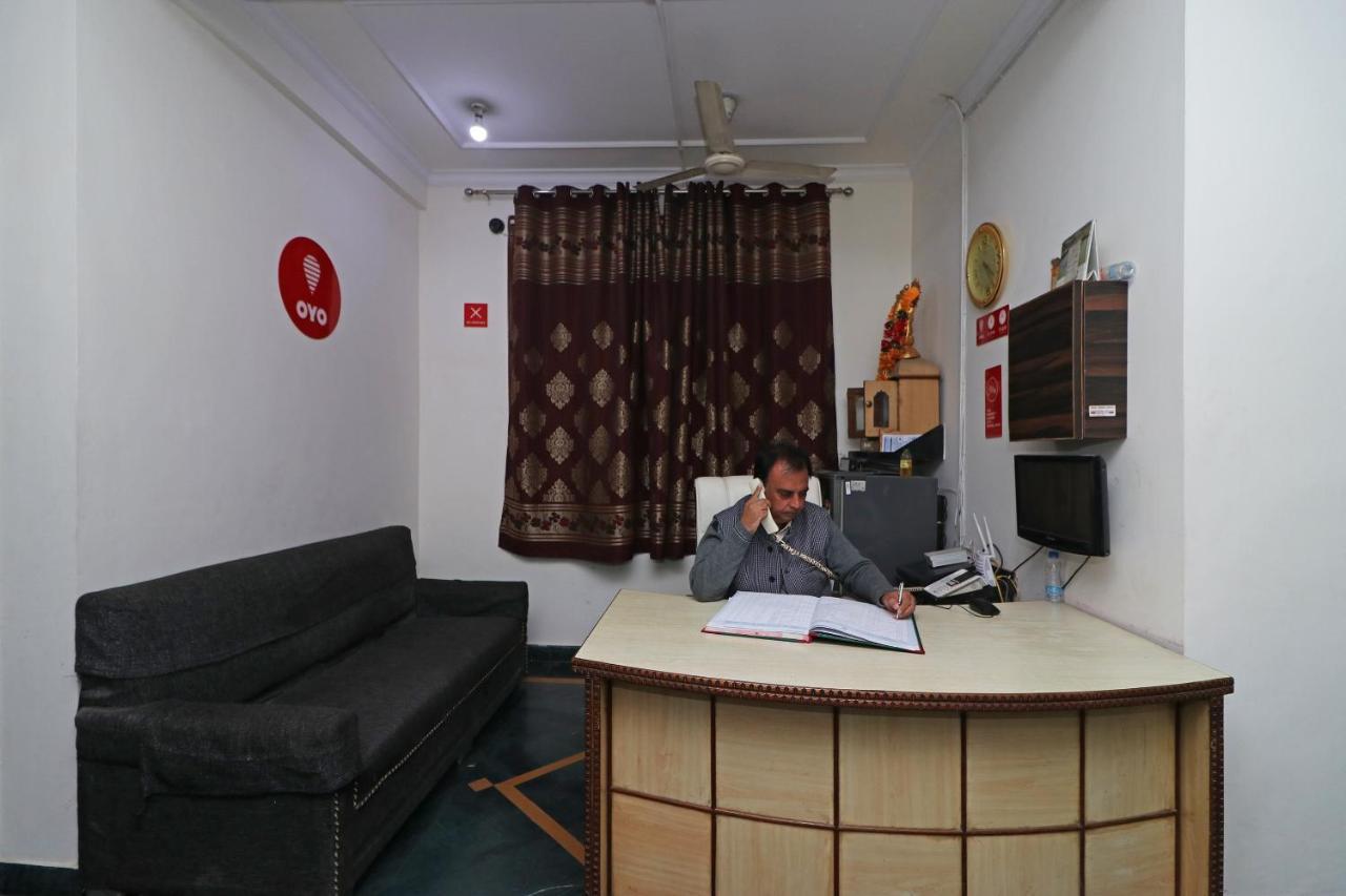 Oyo 11452金色城堡小屋 Indirapuram 外观 照片